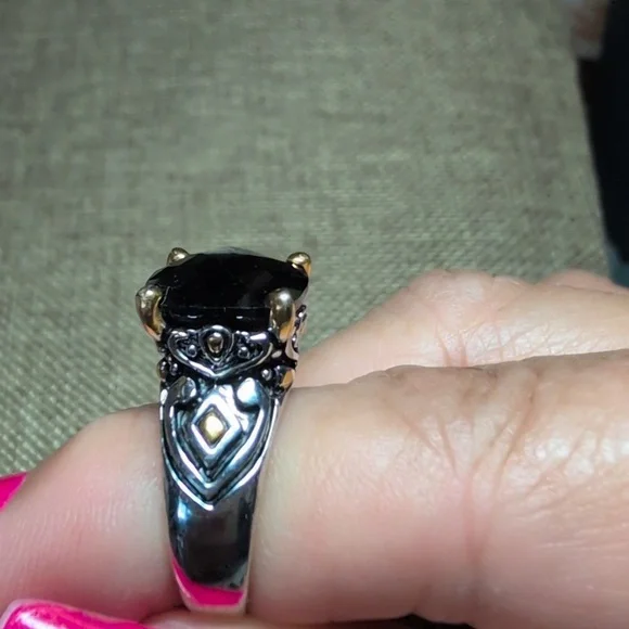 Park Lane Elegant Signature Jet Black and Gold Ring - Picture 3 of 4